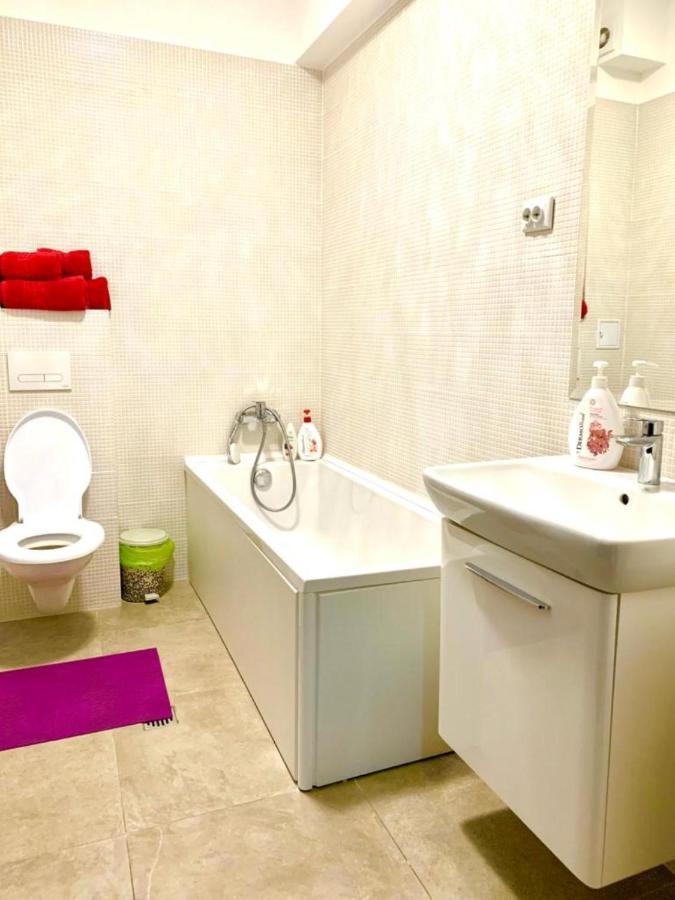 Karina New Flat Near Palas Mall Iasi Buitenkant foto
