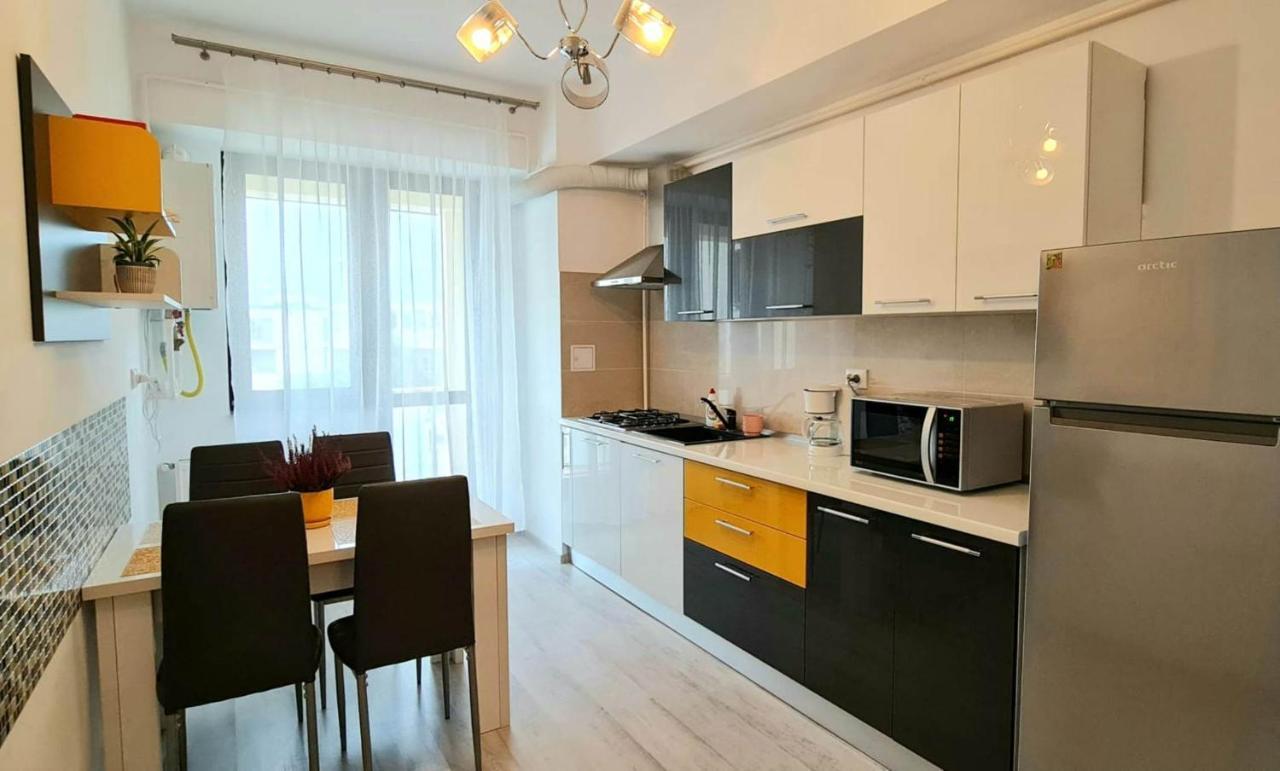 Karina New Flat Near Palas Mall Iasi Buitenkant foto